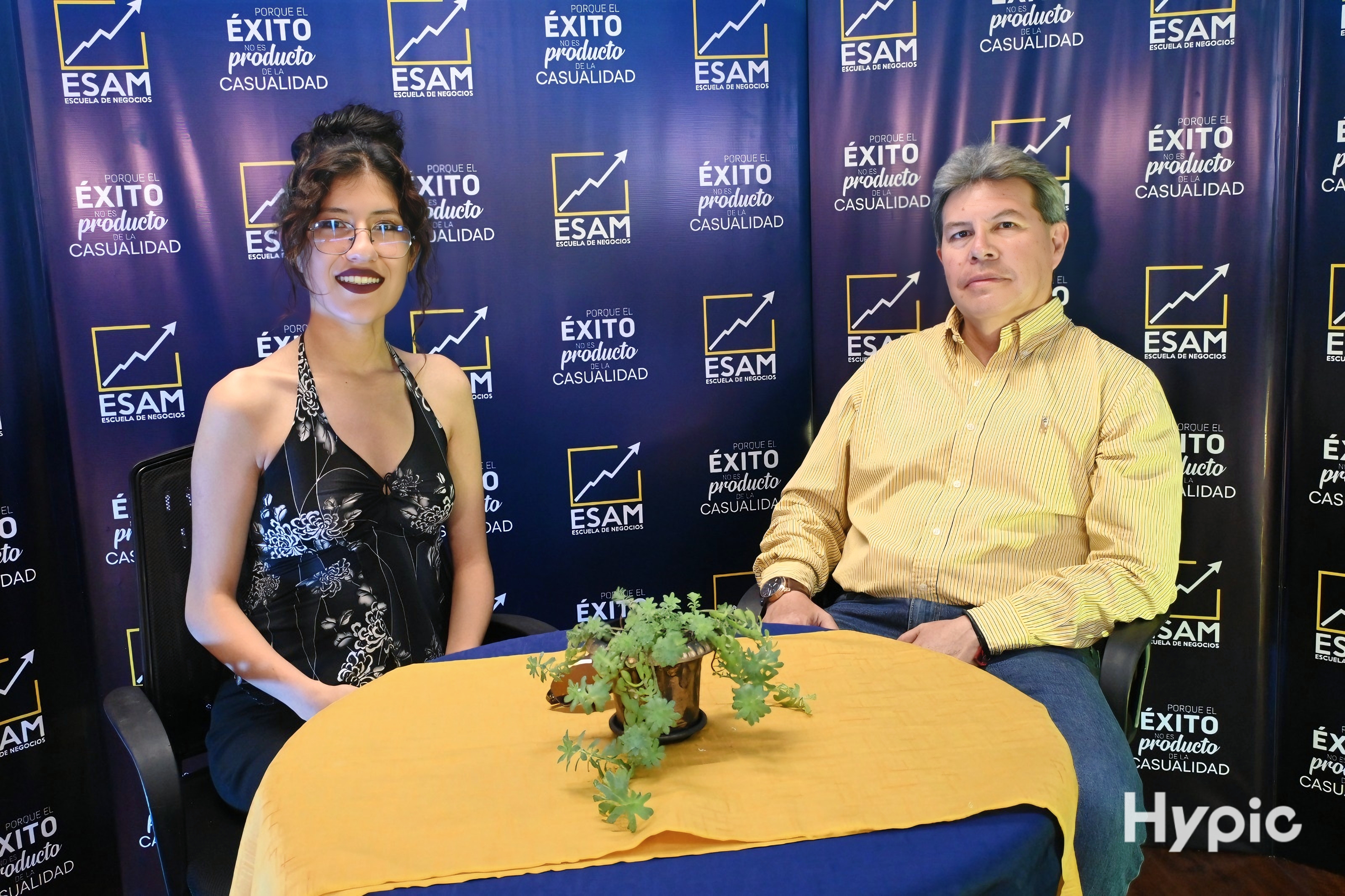 Portada de la entrevista Podcast I Estrategia Empresarial - Mgtr. Juan Carlos Maldonado